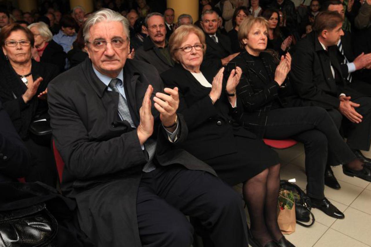 knjiga o tuđmanu, franjo tuđman (1)