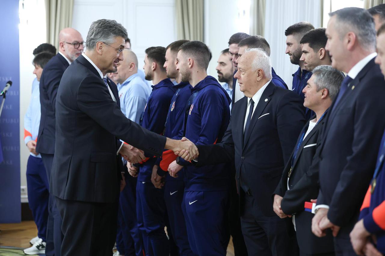 Zagreb: Predsjednik Vlade Andrej Plenković primio je Hrvatsku futsalsku reprezentaciju