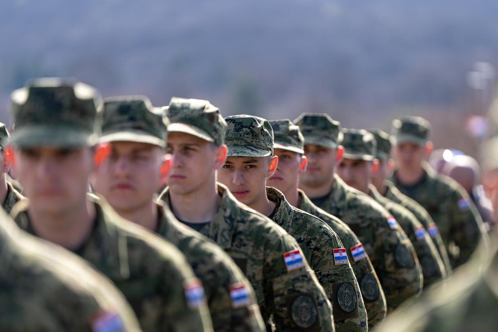 Danas se održala svečana prisega ročnika na temeljnom vojnom osposobljavanju, jedan od ključnih trenutaka u početku njihove vojne obuke.