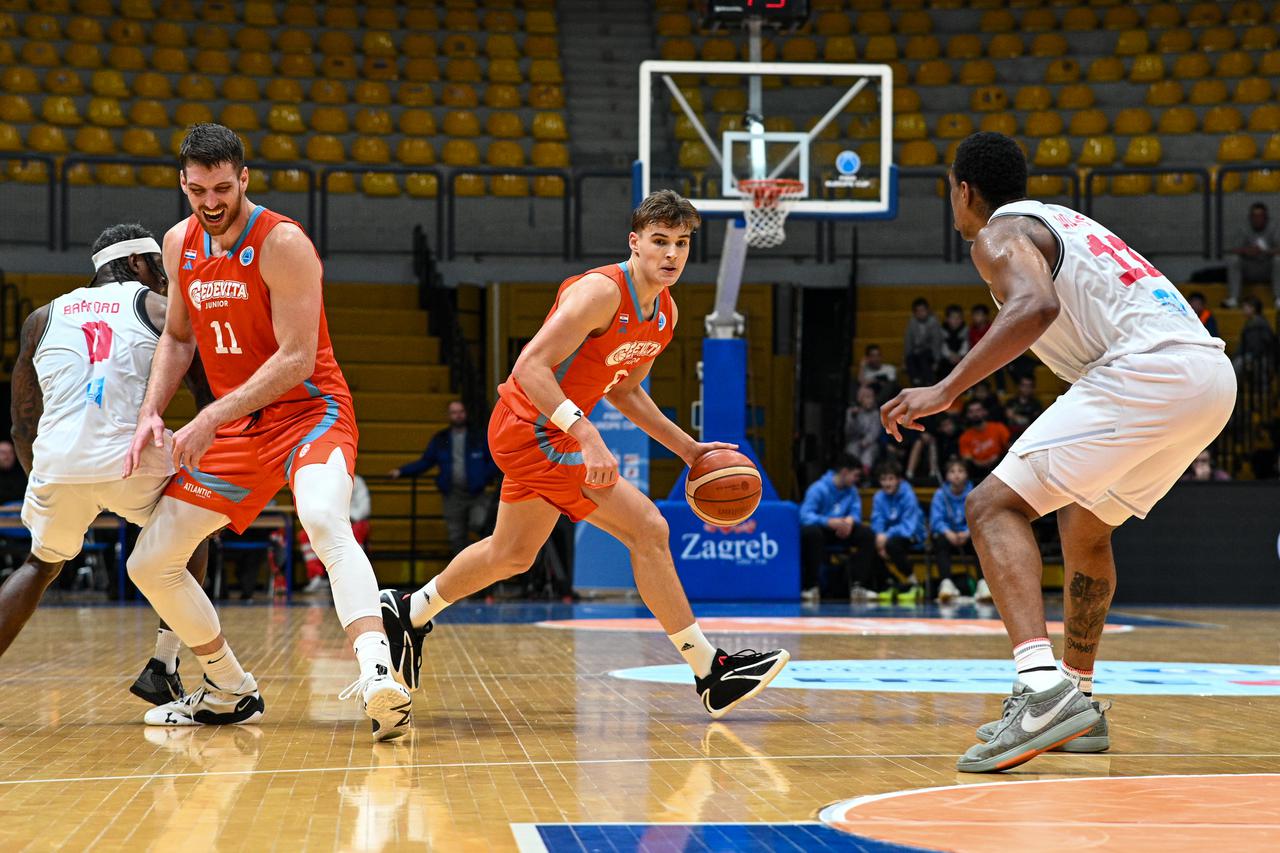 Zagreb: FIBA Europa kup, KK Cedevita Junior - Pallacanestro Reggiana