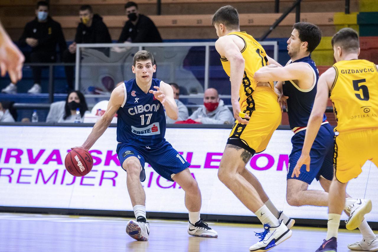 Split: Utakmica HT Premijer Lige između KK Split i KK Cibona