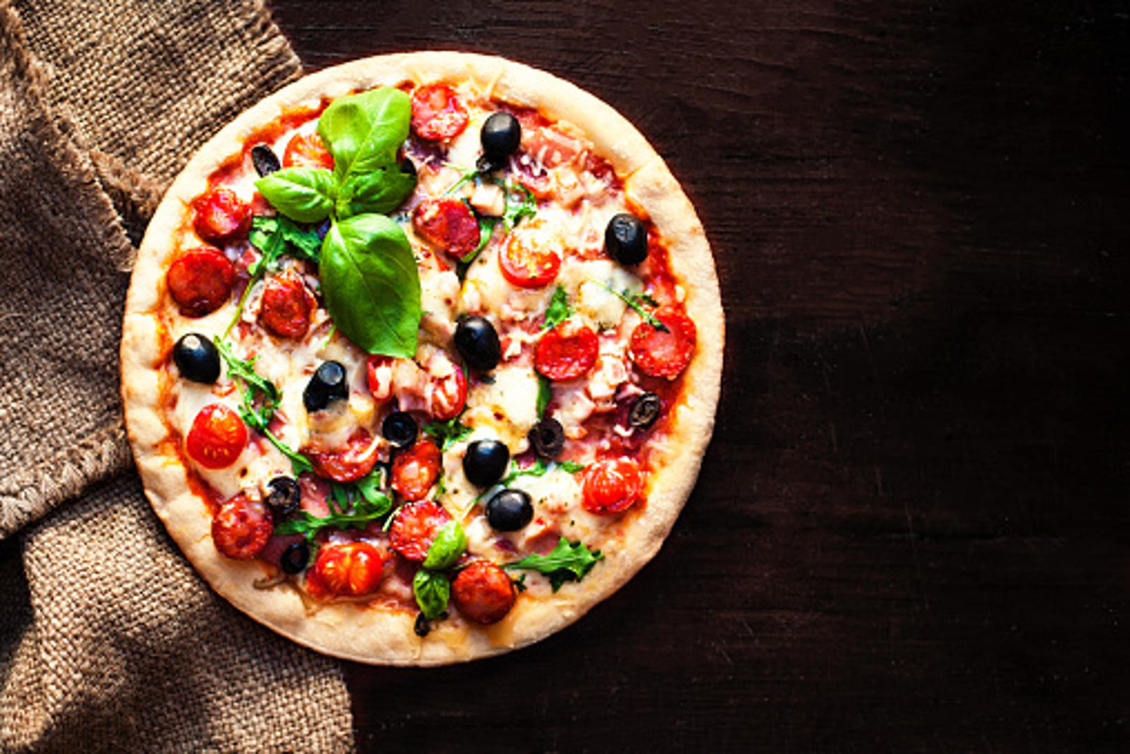 Ako sami pripremate tijesto za pizzu, jedna od najčešćih pogrešaka je da tijesto ne ostavite postrani da se "odmori". 