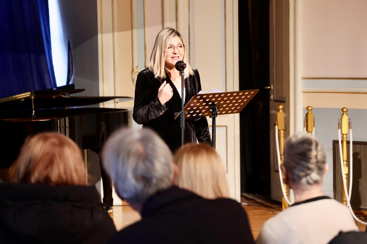 Split: Održana komemoracija za glumicu Daru Vukić