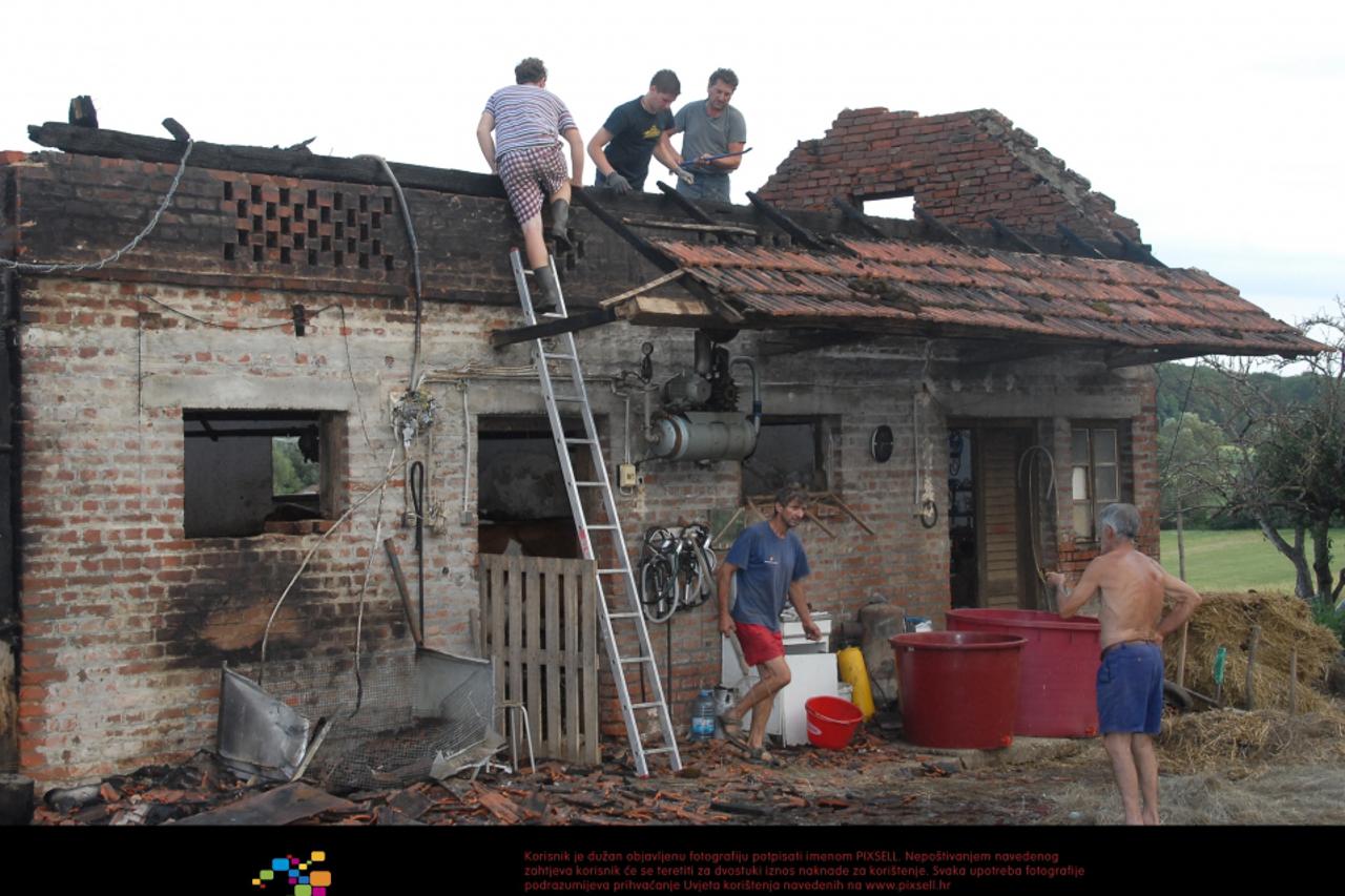 krave,izgorjela štala,požarište (1)