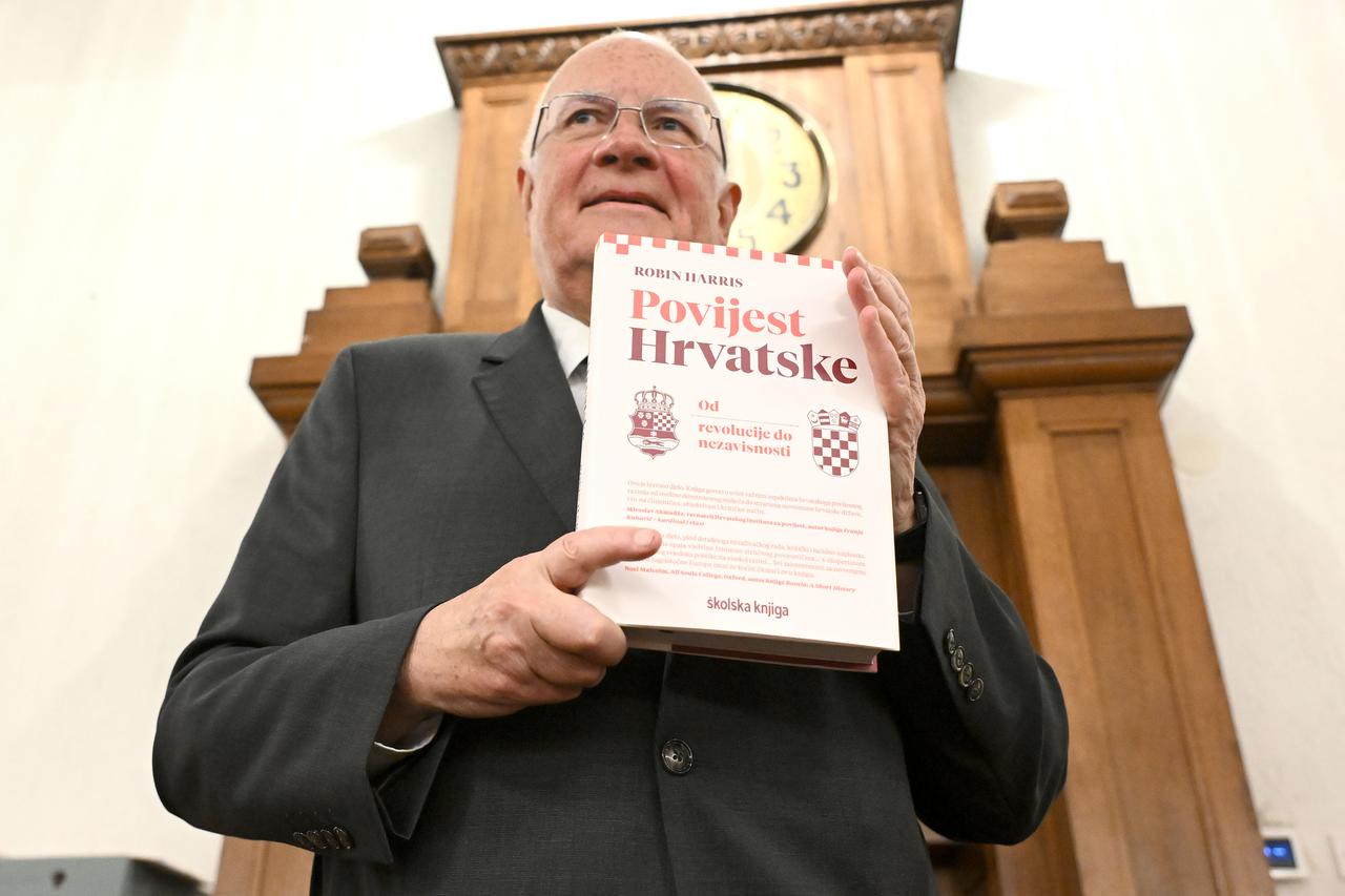 Zagreb: Predstavljena knjiga Robina Harrisa: Povijest Hrvatske – Od revolucije do nezavisnosti 