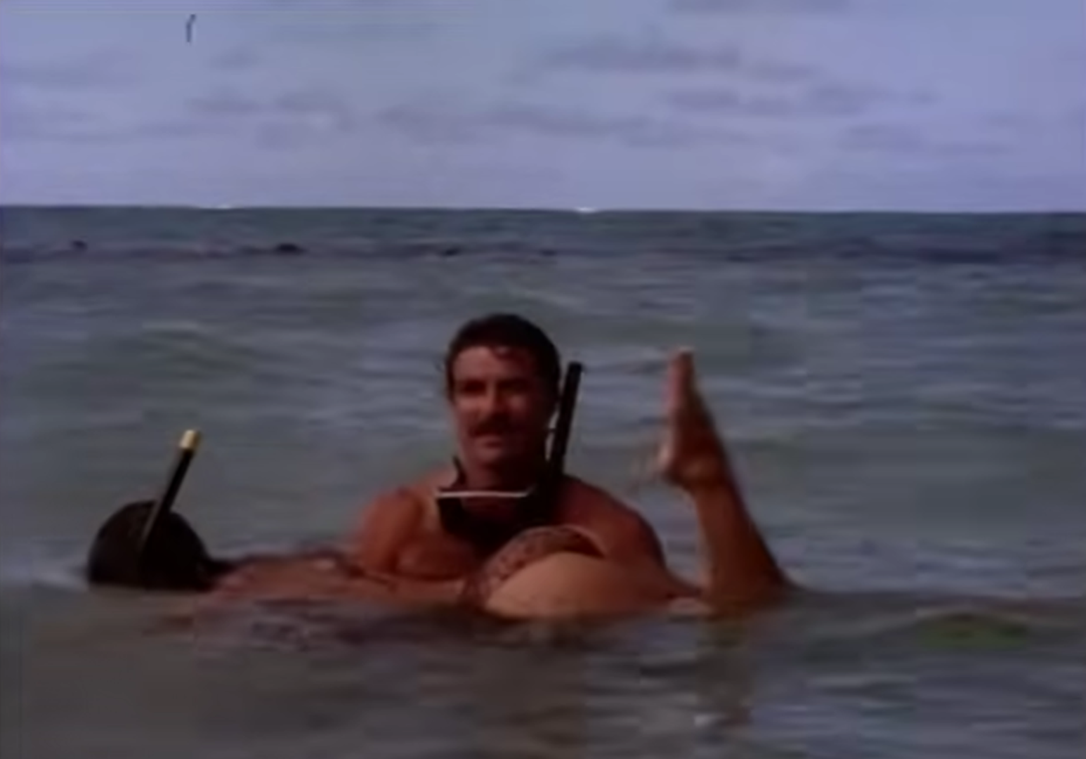 Što se tiče privatnog života, nakon prvog braka s Jacqueline Ray, od 1987. godine u sretnom je braku s Jillie Mack s kojom ima kćer koja se zove Hannah.