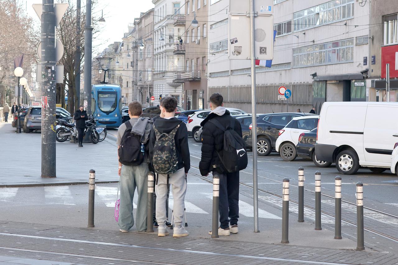 Zagreb: Najzaštićeniji znak u gradu - čuva ga čak deset stupića
