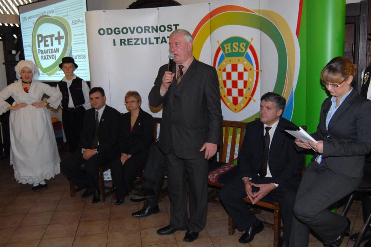 HSS u Slavonskom Brodu (1)