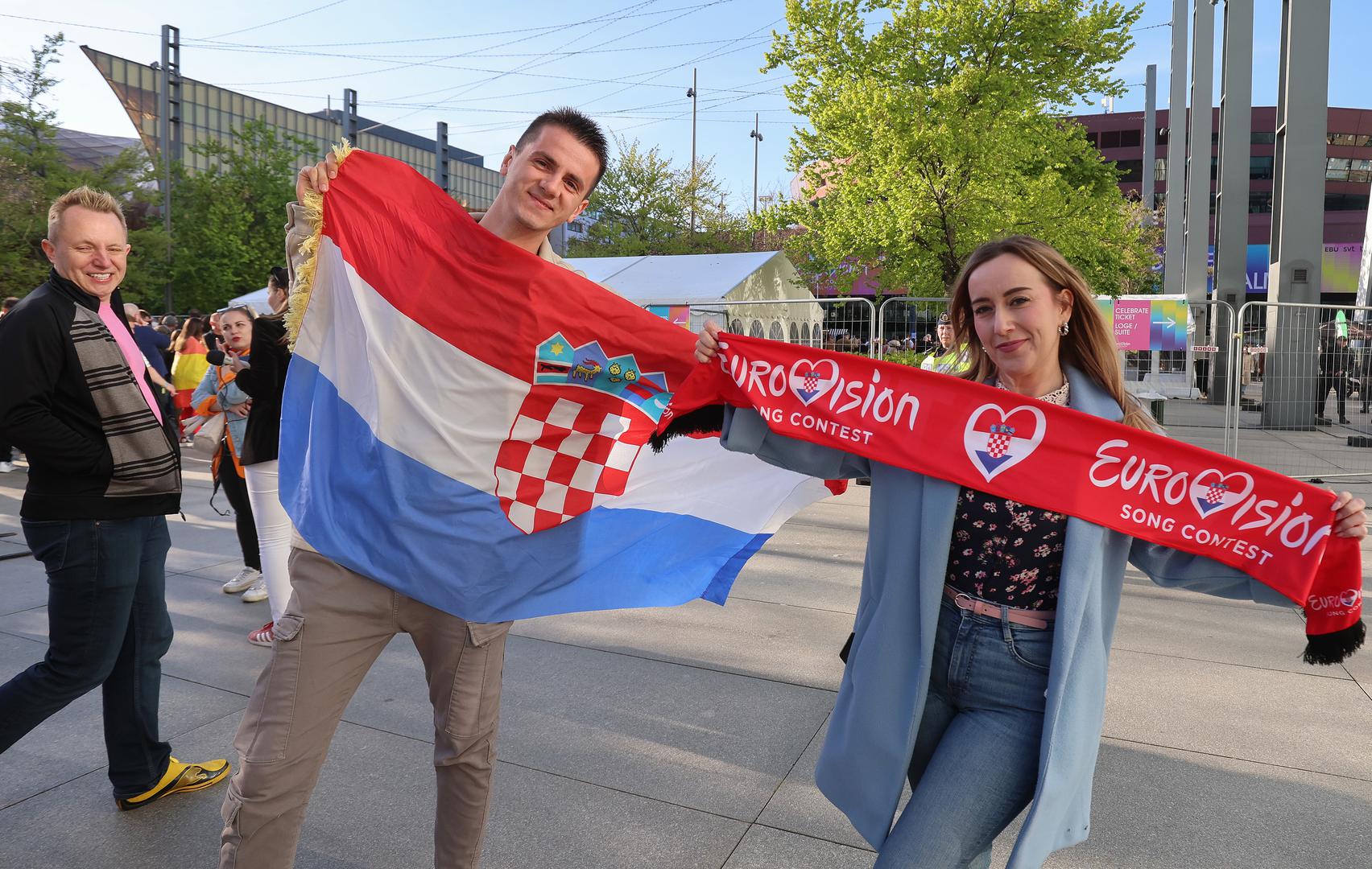  - Neka nam Baby Lasagna donese prvo mjesto i Euroviziju u Hrvatsku - rekli su nam navijači koji su zbog Eurovizije stigli iz Imotskog.