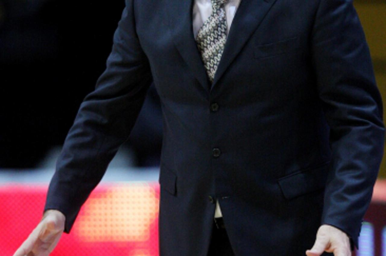 '07.01.2012., KD Drazen Petrovic, Zagreb - Kosarkaska utakmica 14. kola NLB lige izmedju KK Cibona i KK Radnicki. Jasmin Repesa. Photo: Goran Jakus/PIXSELL'