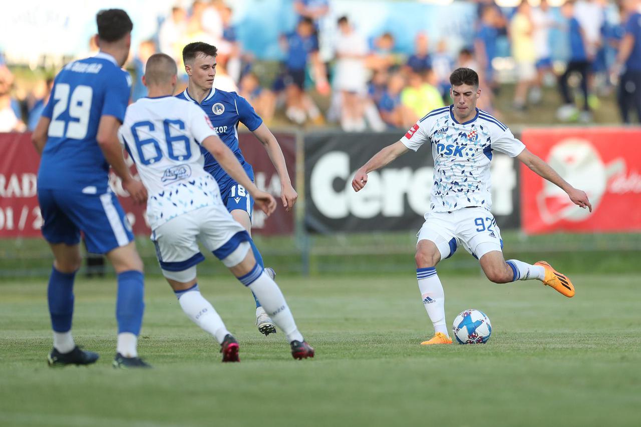 Dugo Selo: NK Dugo Selo i GNK Dinamo odigrali prijateljsku utakmicu
