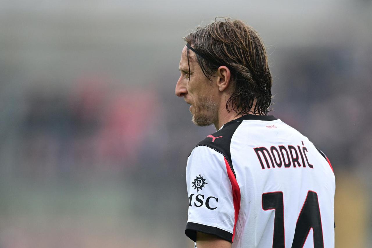 Serie A - Cremonese v AC Milan