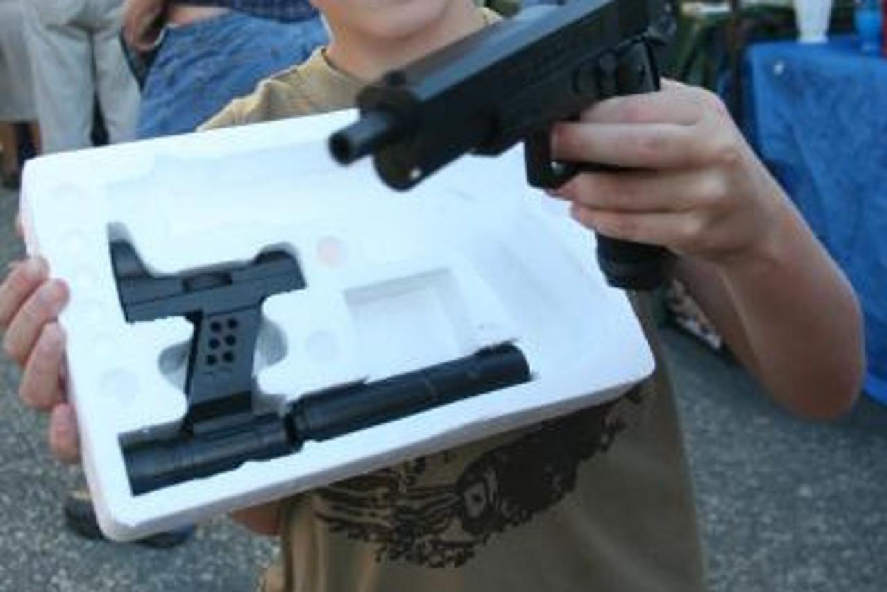 pistolj