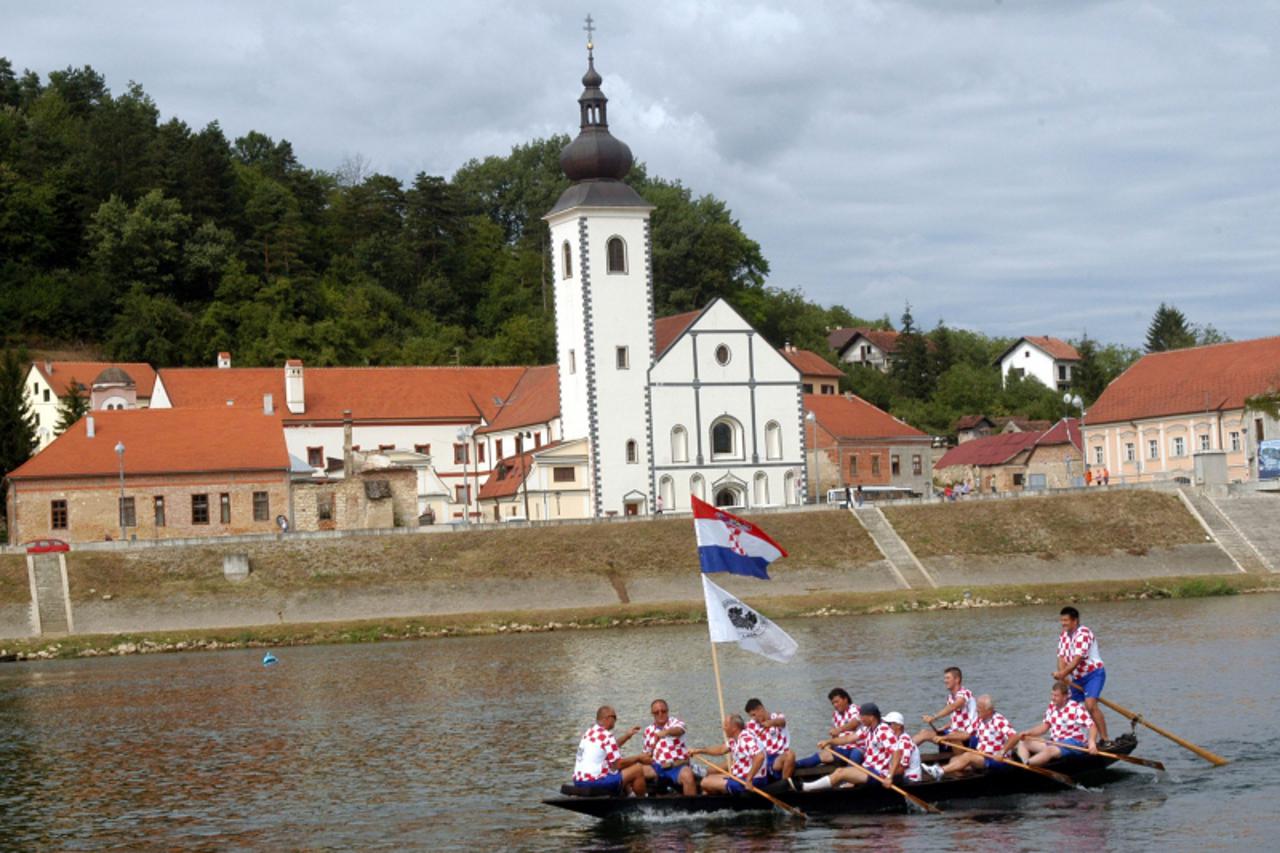 '13.06.2011., Sisak - Hrvatska Kostajnica - Stanovnici ovog pounjskog grada slave Dan grada.(ARHIVA) Photo:Nikola Cutuk/PIXSELL'