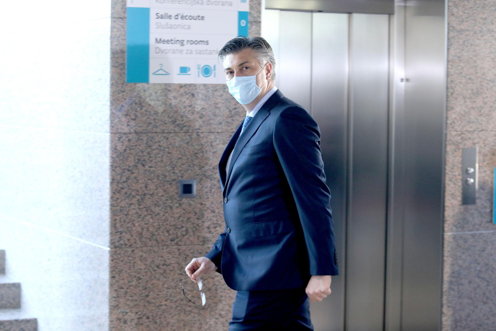 02.04.2020., Zagreb - Vlada RH na svojoj 222. sjednici donosi travanjski paket mjera za pomoc gospodarstvu za vrijeme trajanja epidemije koronavirusa. Predsjednik Vlade Andrej Plenkovic Photo: Patrik Macek/PIXSELL