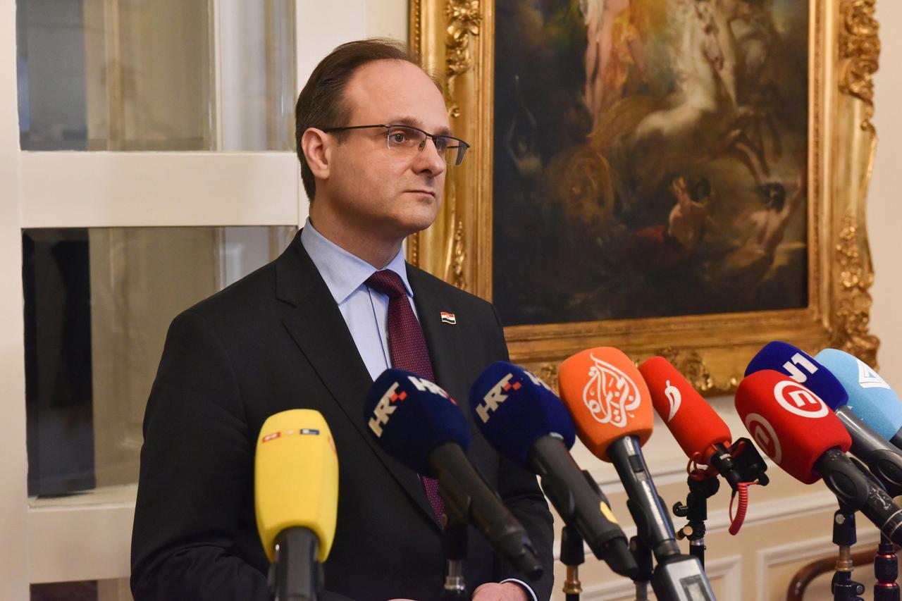 Zagreb: Predstojnik Ureda premijera Zvonimir Frka Petešić dao je izjavu o obnovi stana