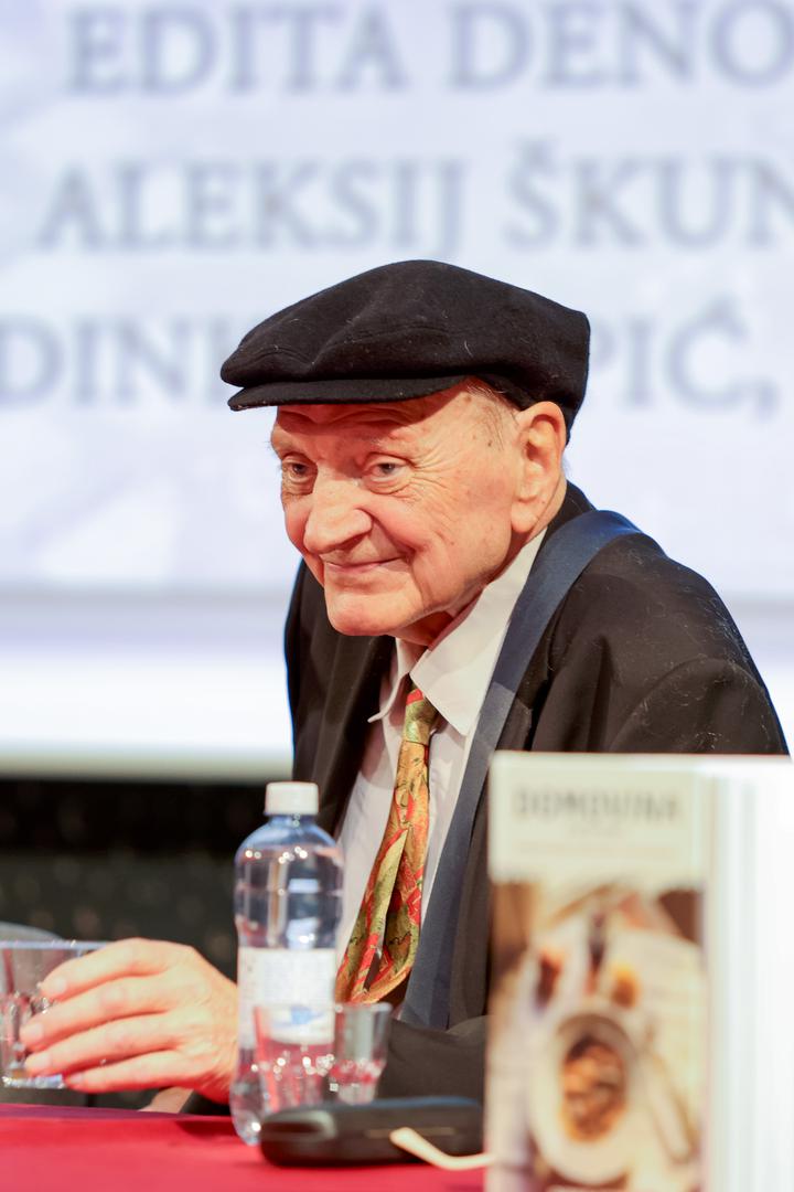 05.02.2026., Novalja - Predstavljanje knjige Domovina, Pastroc autora Dinka Supica Photo: Sime Zelic/PIXSELL