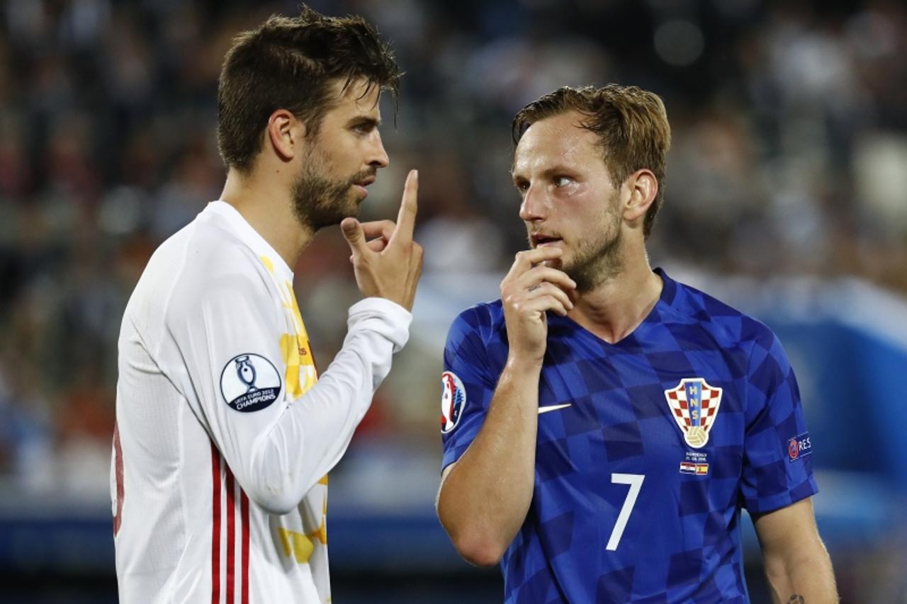 Gerard Pique, Španjolska - Hrvatska