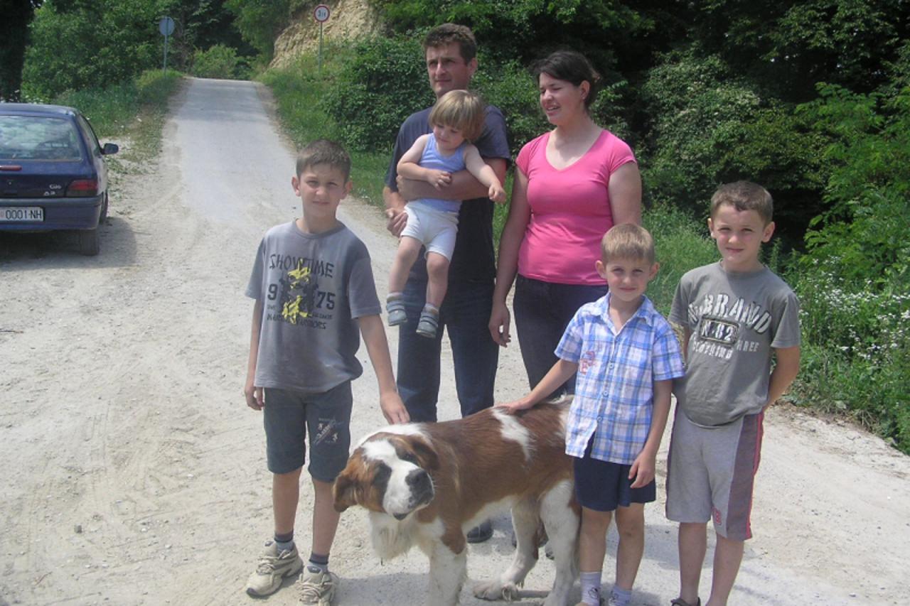 'krave_mlm_zag_030711'