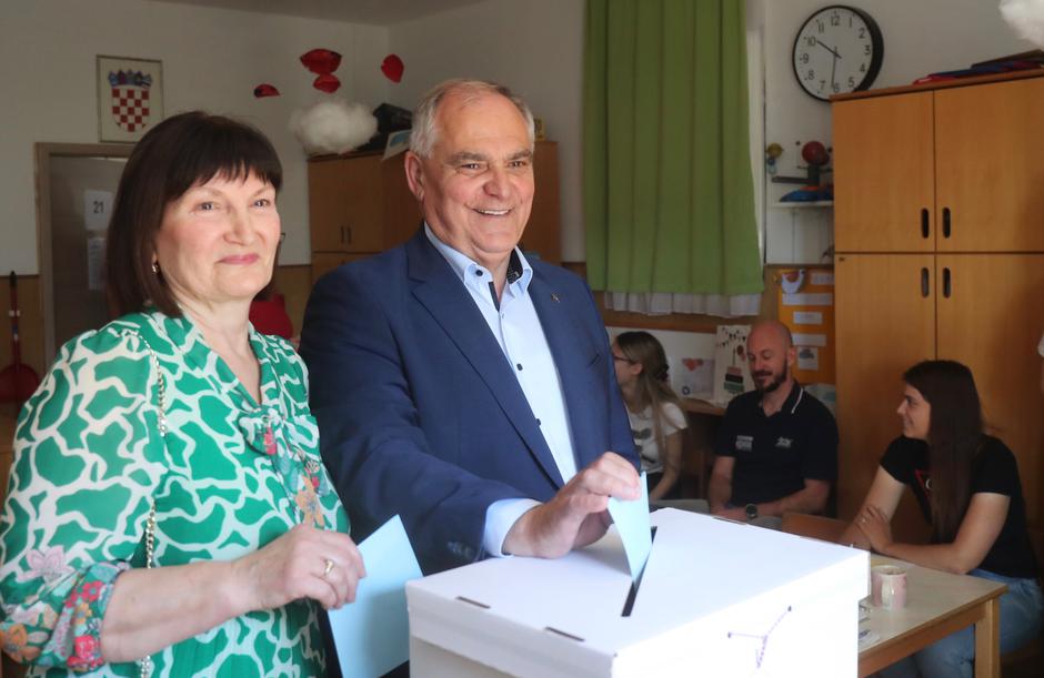 Solin: Aktualni župan Blaženko Boban glasovao je u drugom krugu lokalnih izbora 