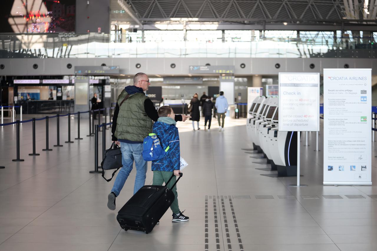 Zagreb: Putnici unutar Zračne luke "Franjo Tuđman” 