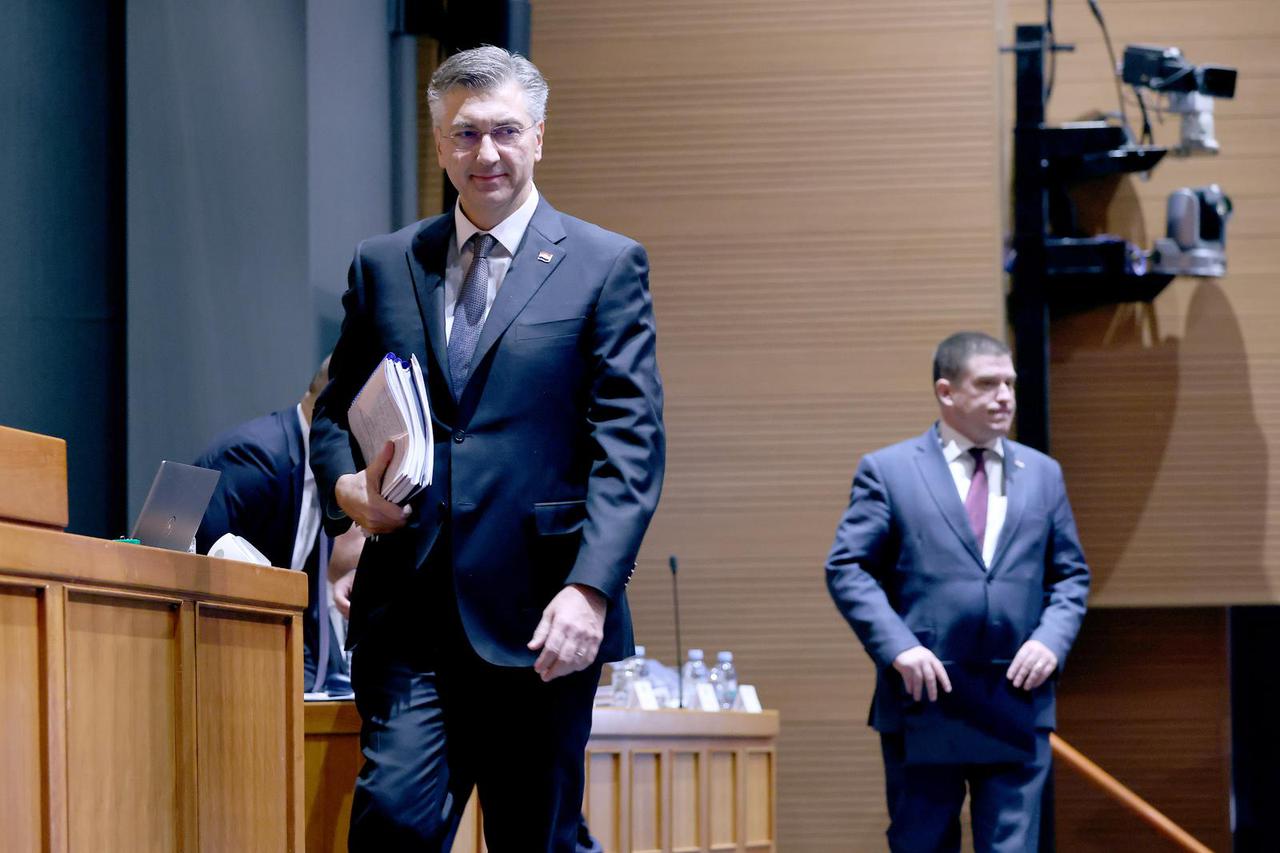 Zagreb: 8. sjednica Sabora počela aktualnim prijepodnevnom