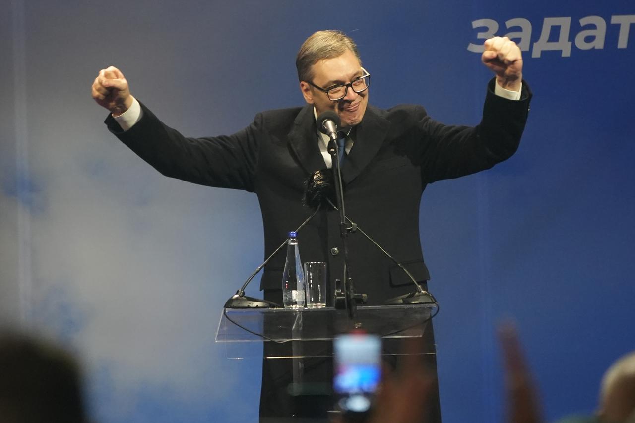Jagodina: Održan prvi skup Srpske napredne stranke na kojoj je Vučić predstavio ideju o novom pokretu
