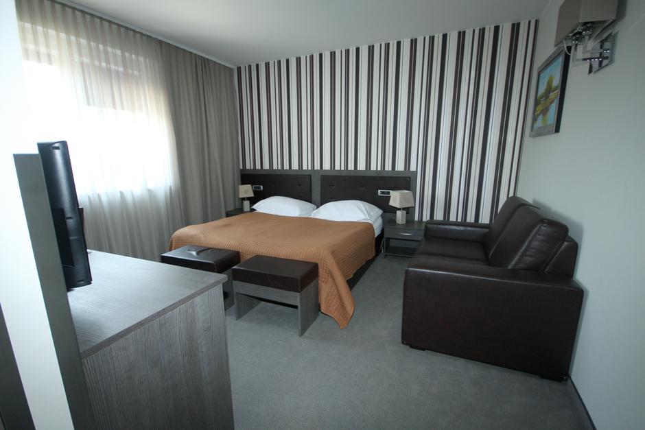 Hotel Art ****  u Slavonskom Brodu