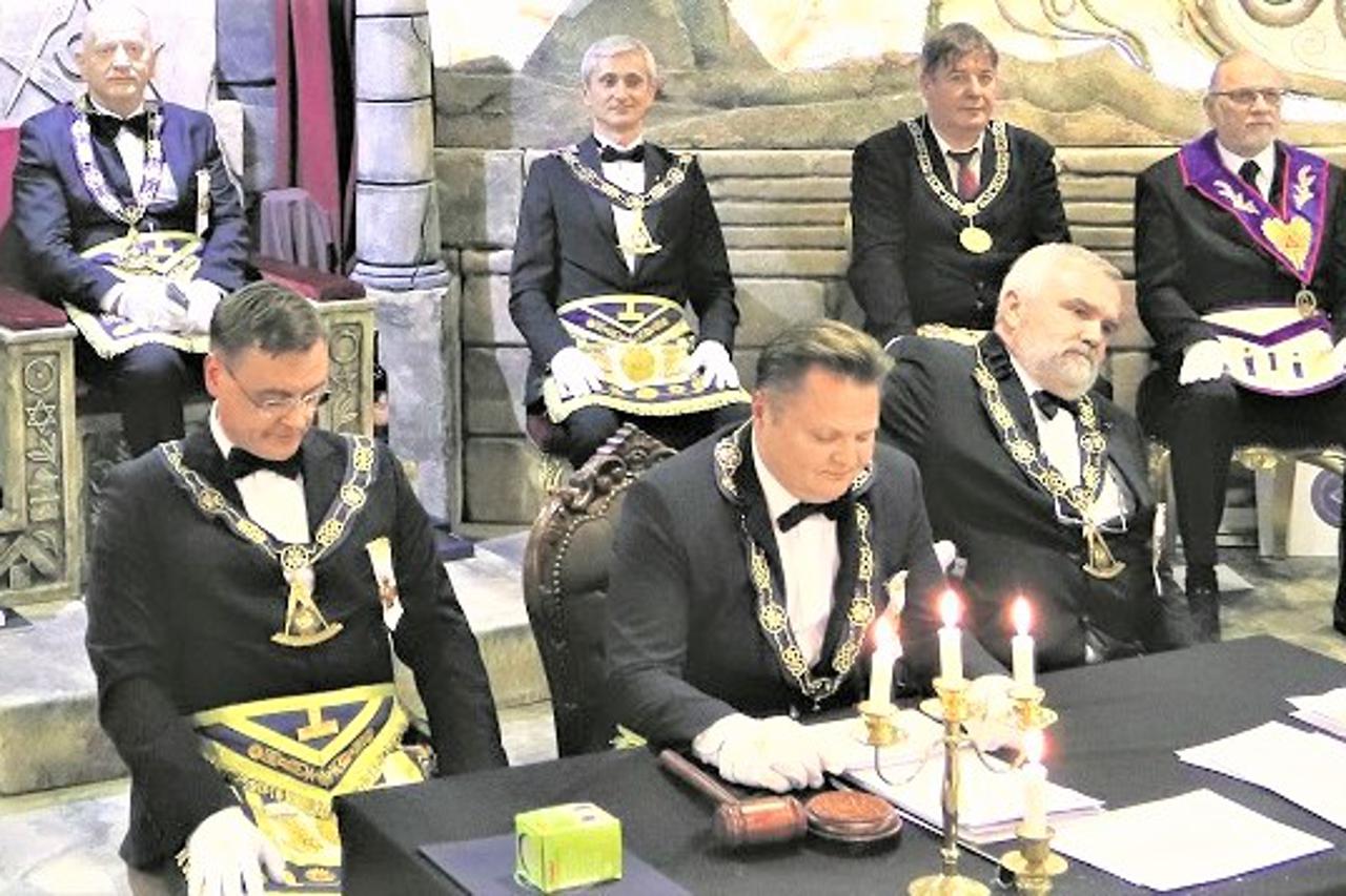 Hrvoje Kolarić je regrutirao Dražena Jelenića u masone