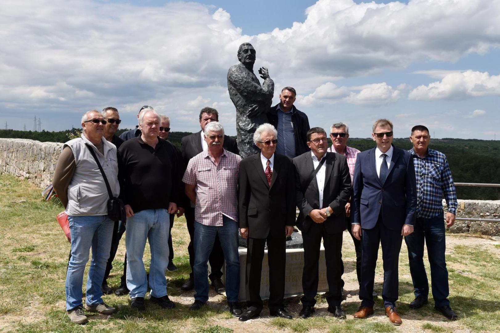 30.05.2020., Knin - Obiljezavanje Dana drzavnosti u organizaciji Zajednice utemeljitelja HDZ-a i Udruge dragovoljaca i veterana domovinskog rata ogranak Knin i HDZ grada Knina na Kninskoj tvdjavi.Photo: Hrvoje Jelavic/PIXSELL