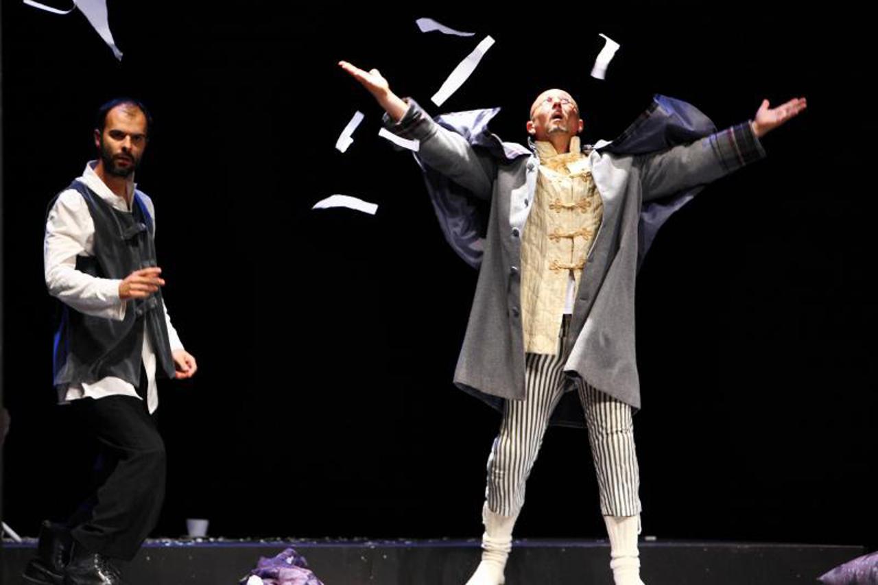 život lude, gavella, hnk rijeka (1)