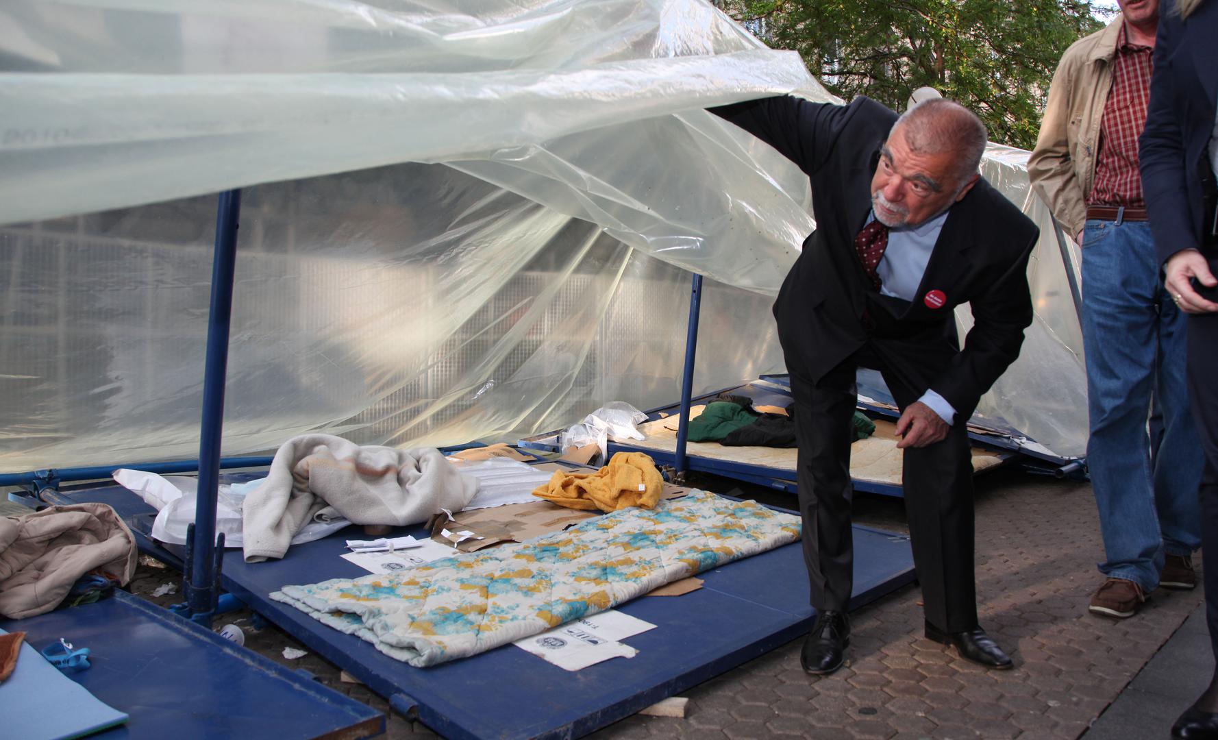 Stjepan Mesić pružio podršku prosvjednicima u Varšavskoj