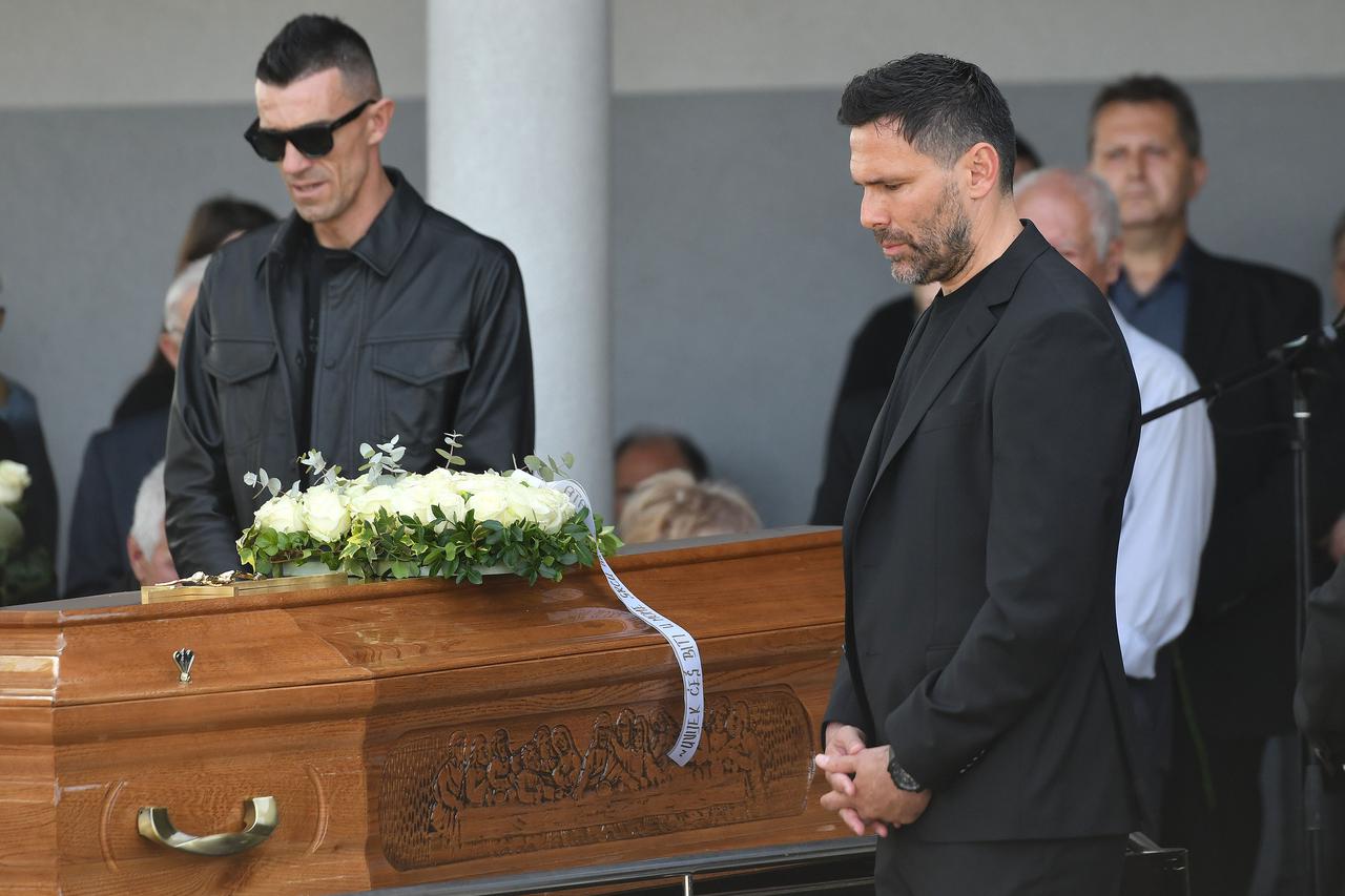 Sveti Martin na Muri: Sprovod bivšeg nogometnog reprezentativca Nikole Pokrivača