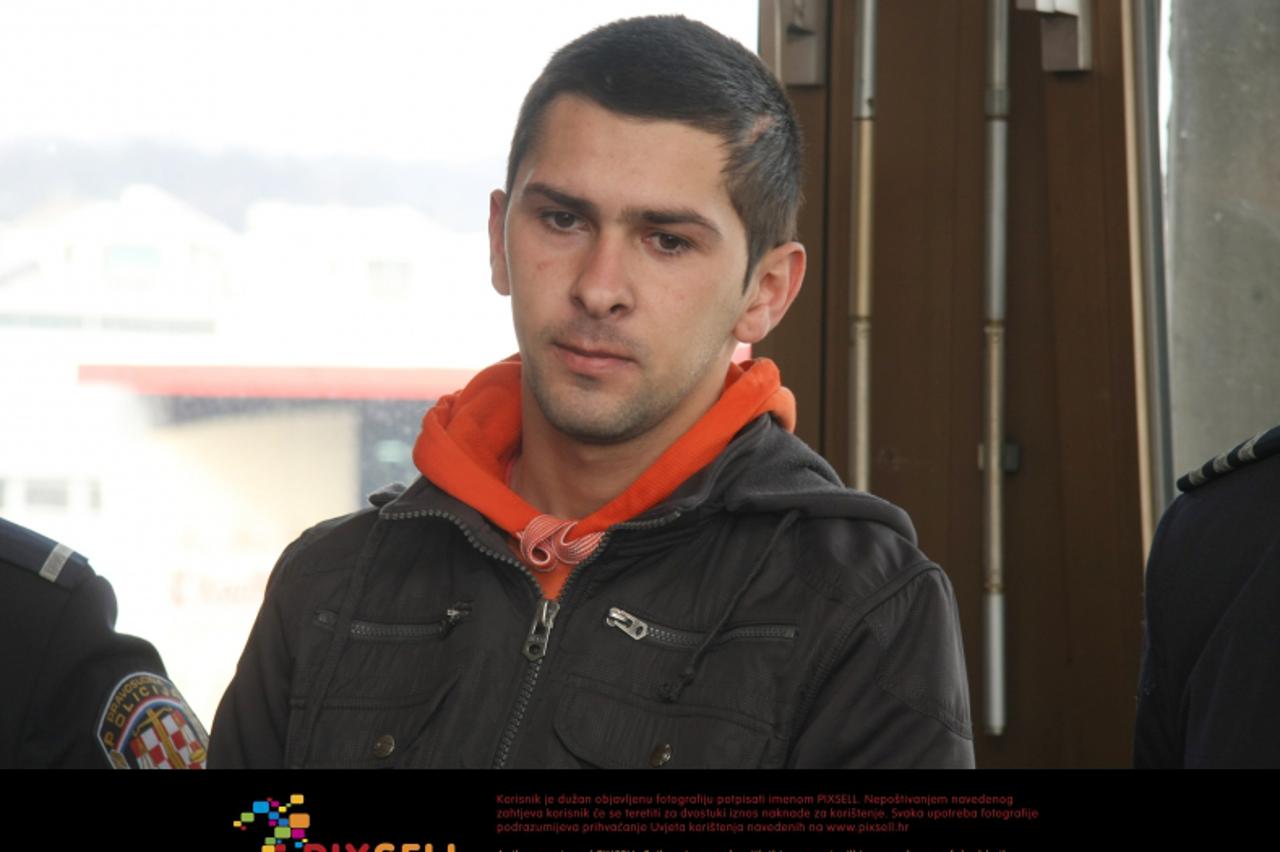 \'22.03.2011. Karlovac - Na opcinskom sudu u Karlovcu pocelo sudenje policajcu Kristijanu Migalicu za premlacivanje Alena Ajkica.Alen Ajkic. Photo: Kristina Stedul Fabac/PIXSELL\'