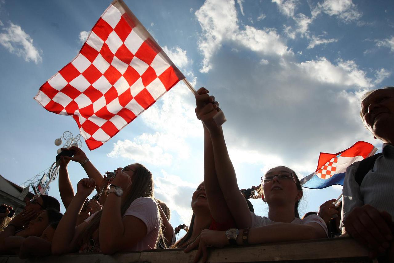 ARHIVA - 2012. Zagreb: Do?ek hrvatskih olimpijaca na Trgu bana Jela?i?a