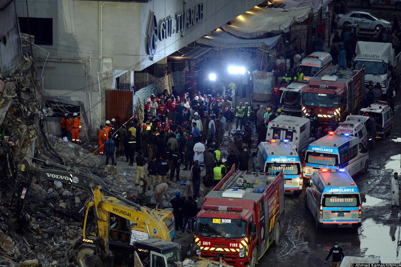 PAKISTAN-KARACHI-SHOPPING MALL-FIRE-AFTERMATH