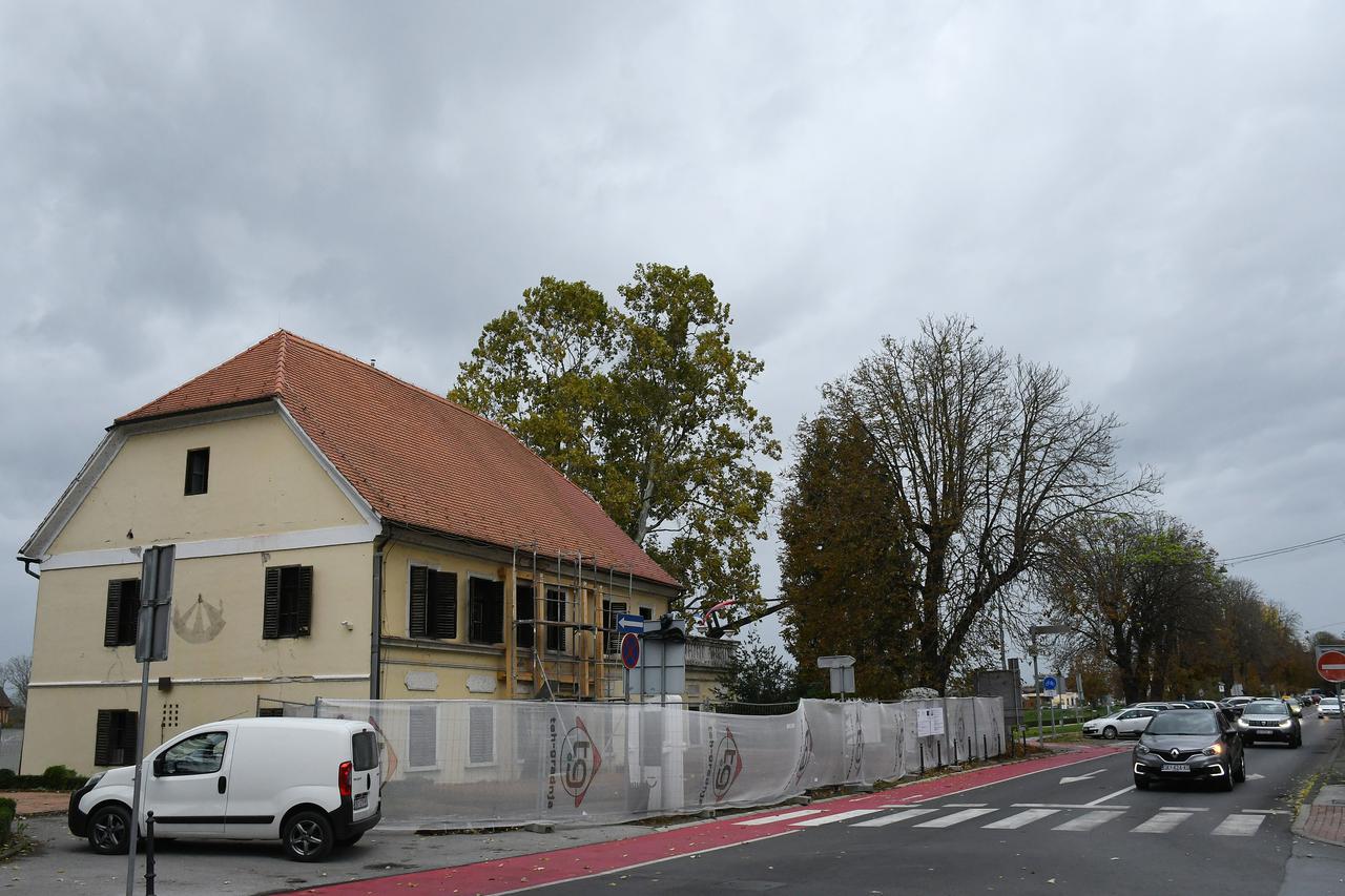 Rijeka: Jako jugo i kiša poplavilo ulice oko tržnice i rivu