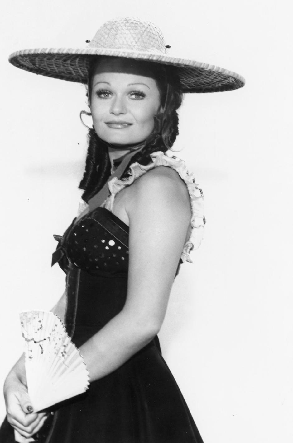 Valerie Perrine, ameri?ka glumica i model, 1970 - 1974