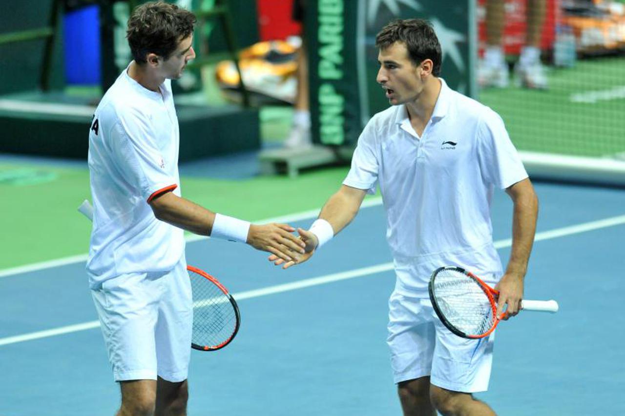 Davis Cup (1)