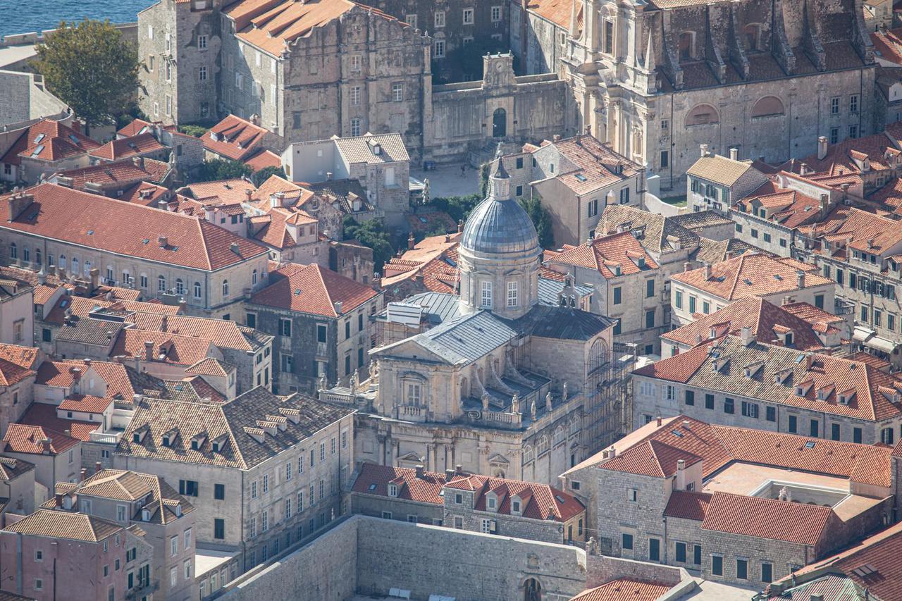 Dubrovnik: Pogled na staru gradsku jezgru s Bosanke