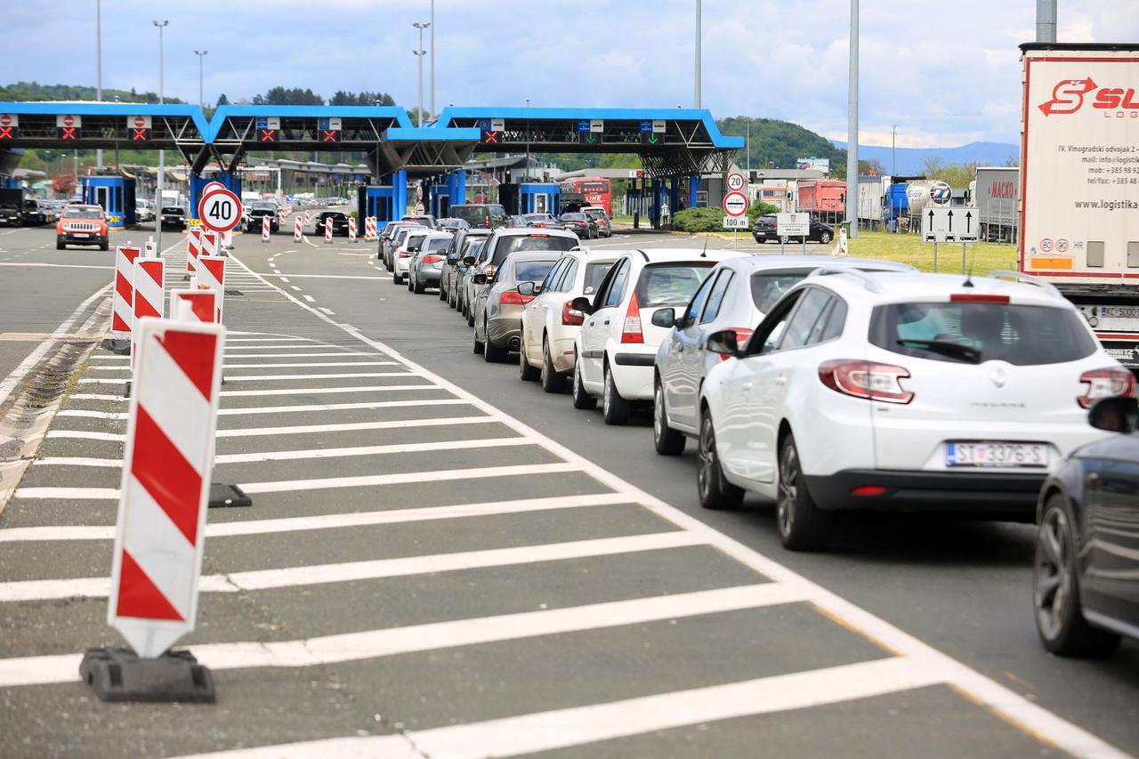Bregana: Gužve pri ulasku iz Slovenije u Hrvatsku