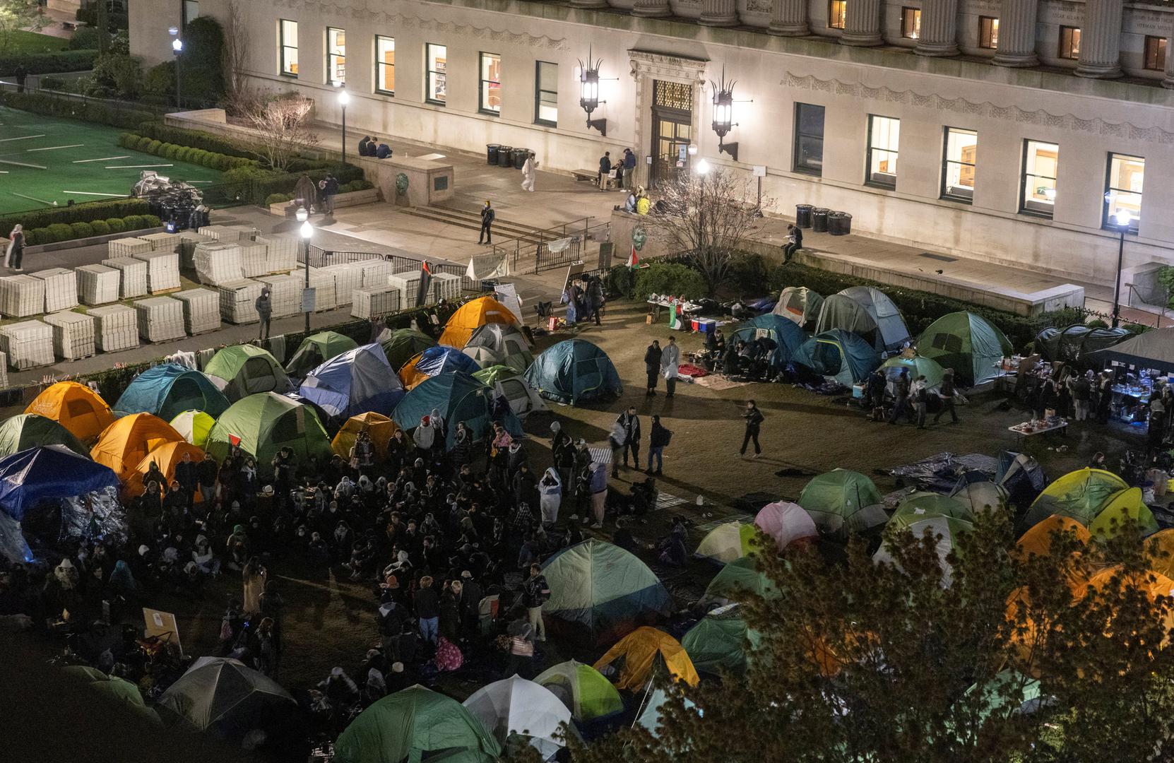 Deseci propalestinski prosvjednika uhićeni su u nekoliko američkih sveučilišnih kampusa u subotu, dok su aktivisti isticali da će nastaviti s pokretom tražeći prekid vatre u izraelskom ratu s Hamasom.