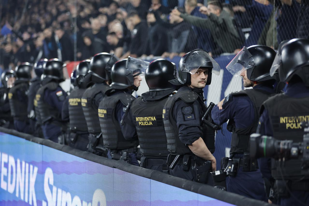 Osijek: Navijači na utakmici finala SuperSport Hrvatskog nogometnog kupa između Dinama i Rijeke