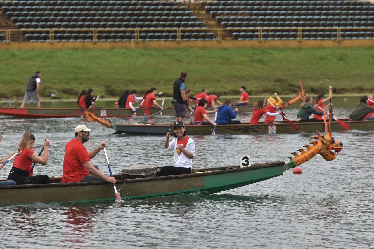 Zagreb: Na Jarunu je održan peti festival Zmajevih čamaca