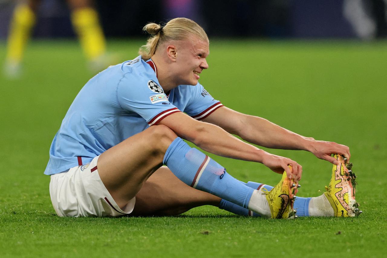 FILE PHOTO: Champions League - Group G - Borussia Dortmund v Manchester City