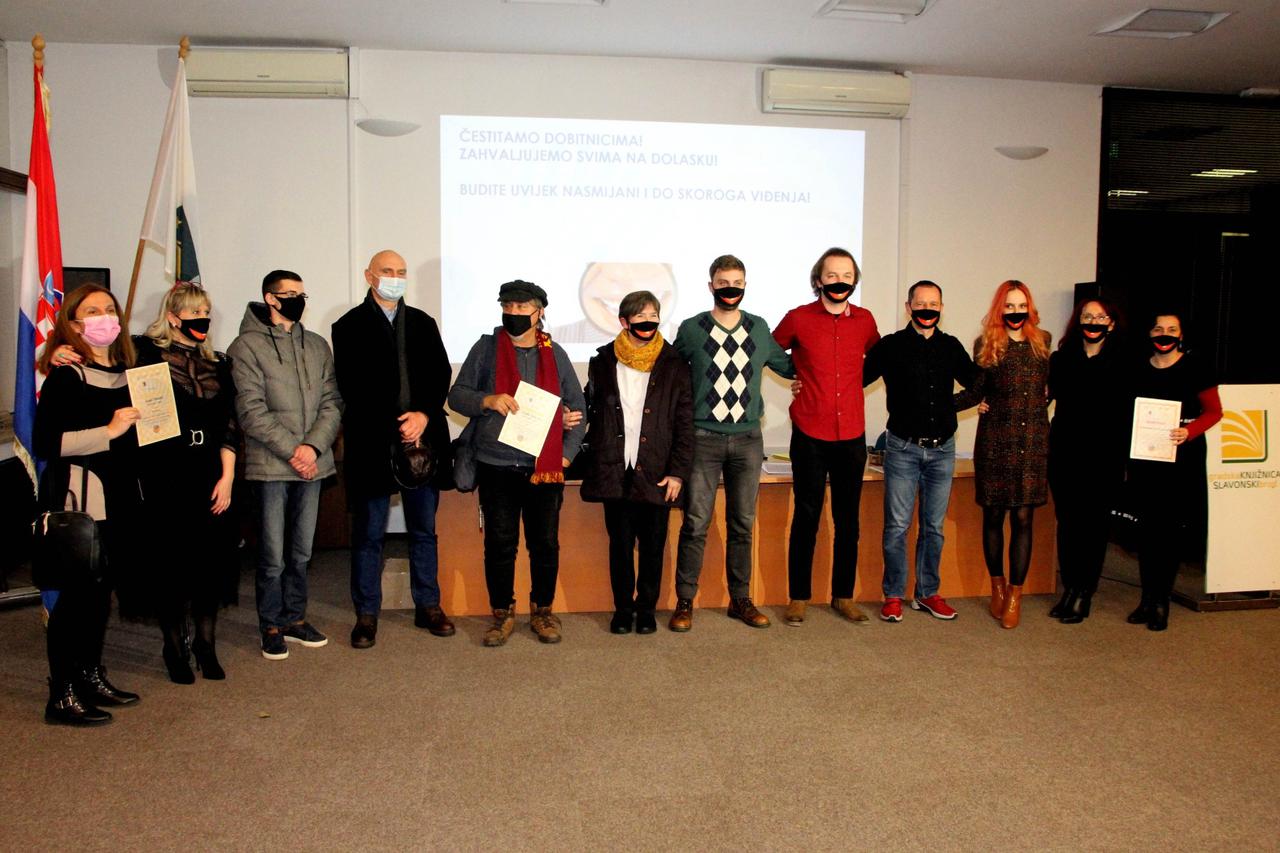 Slavonski Brod: Dodjela nagrada za kratku humorističnu priču "Smijeh pod maskama"