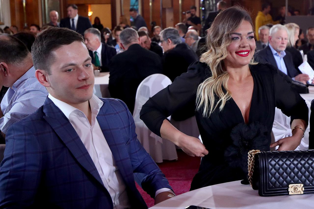 Tin Srbić i Sadnra Perković