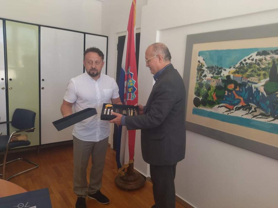 Hrvatska matica iseljenika