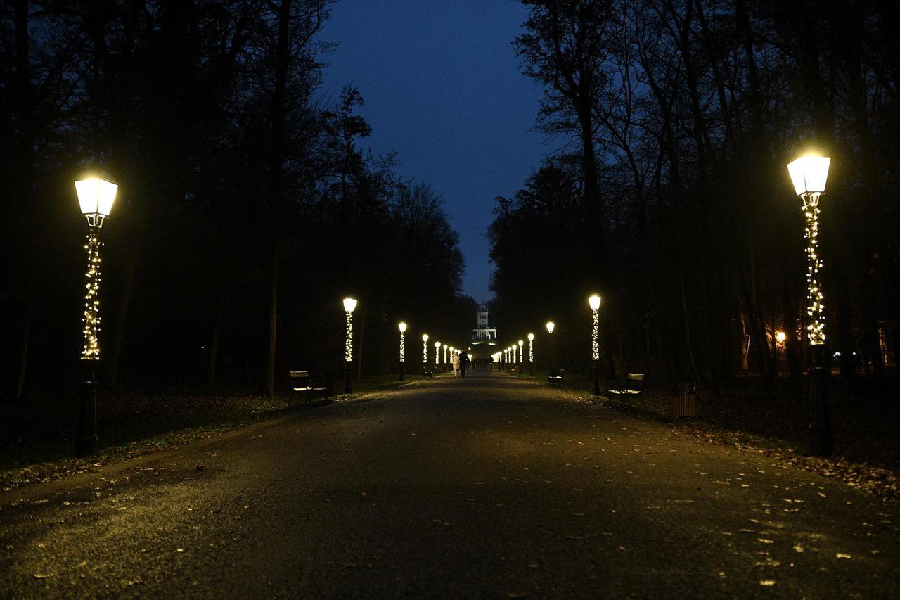 Zagreb: Večernja šetnja Maksimirom