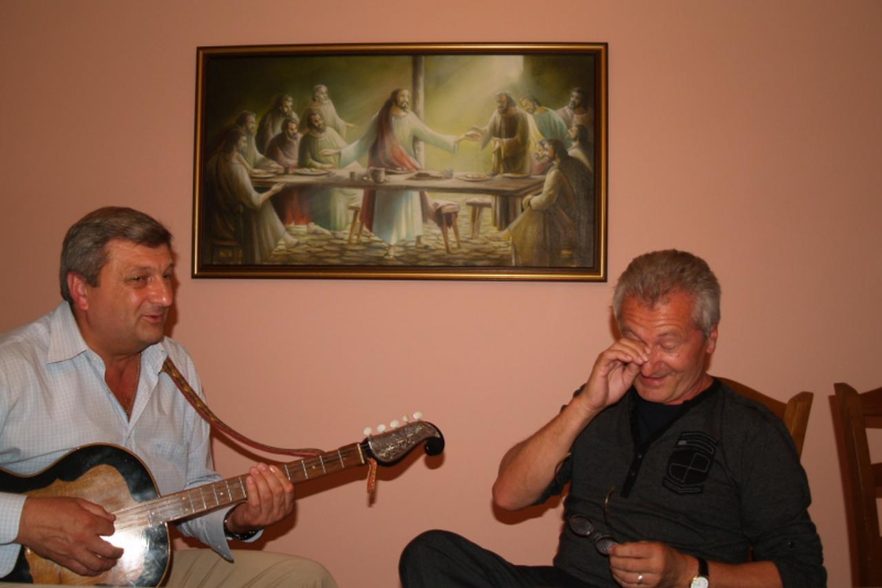 'VARAZDIN/MEDIMURJE-14.09.10 susret_mlg_cak_140910-Vinko je svirao, a Stanko plakao PHOTO: Mladen Grubic/Vecernji list '